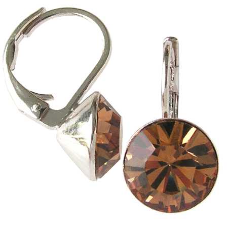 8mm Ohrringe mit Swarovski Kristall in der Farbe: Rauch Topas Hell Braun
