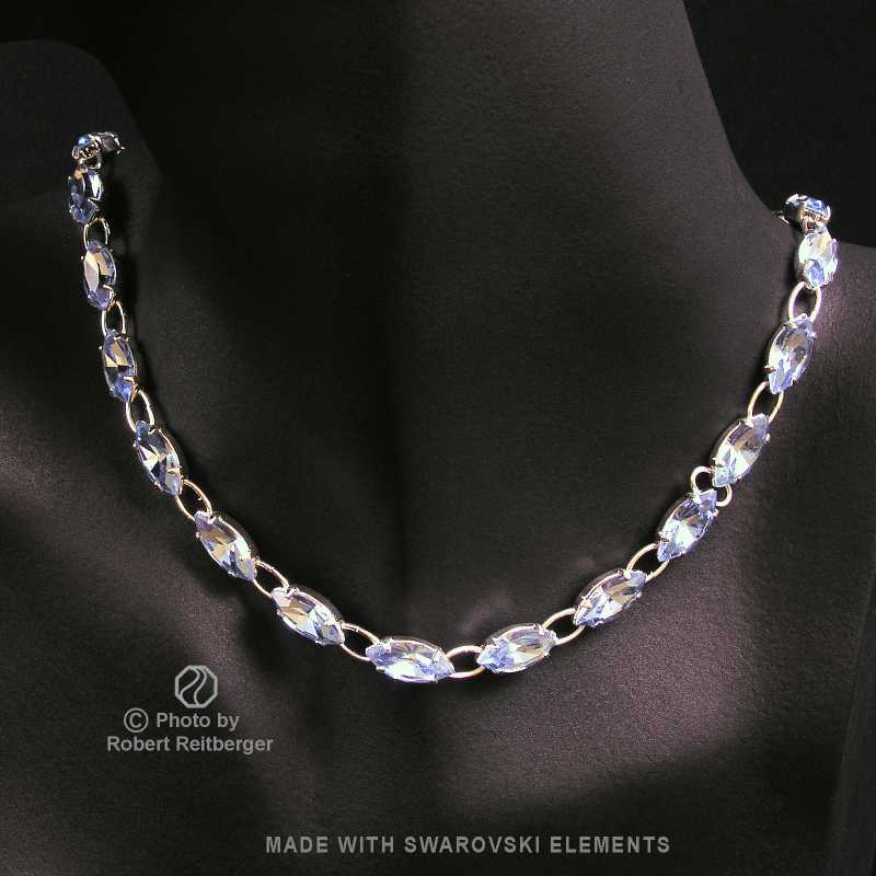 Navette Kette mit Swarovski Kristall: Saphir Hell