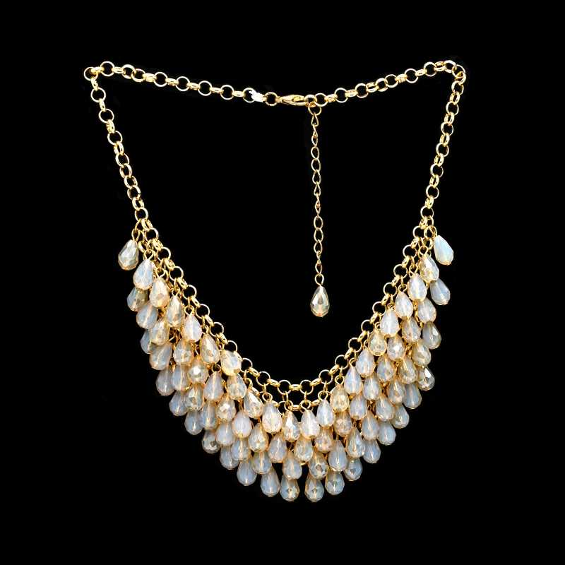 Goldfarbige Oesenkette