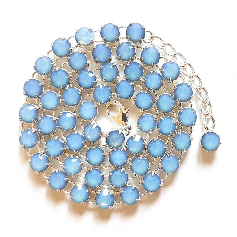 Kette mit Swarovski Kristall Weißer Opal Sternenlicht